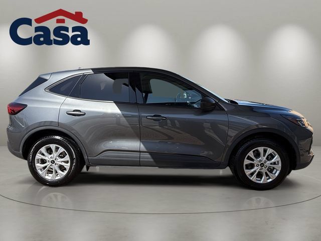 Used 2025 Ford Escape Active FWD image 7