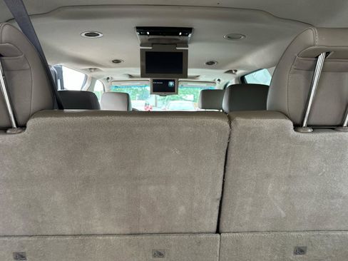 Used 2018 GMC Yukon XL SLT w/ Premium Edition RWD image 23