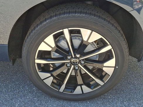 New 2026 Volvo XC60 B5 Plus w/ Protection Package Premier AWD/4WD image 5