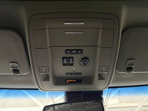 Used 2020 Chevrolet Tahoe LT AWD/4WD image 18