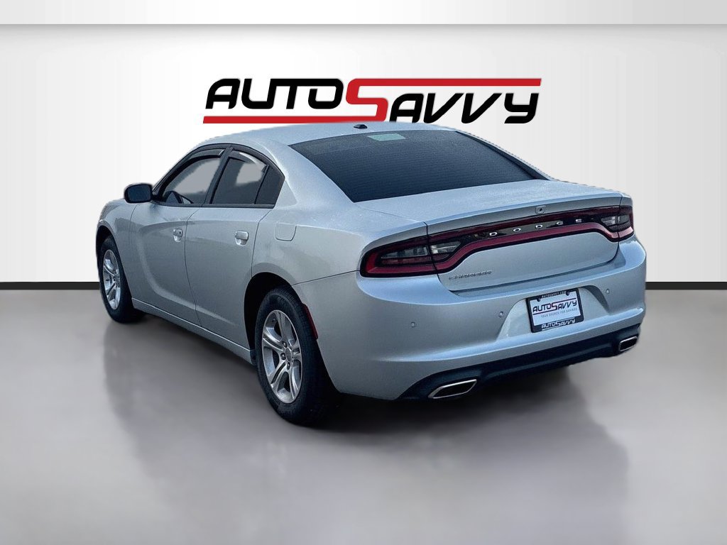 Used 2022 Dodge Charger SXT RWD image 5