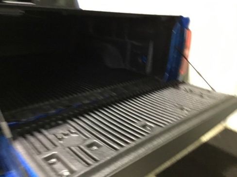 Used 2022 Chevrolet Colorado Z71 image 16