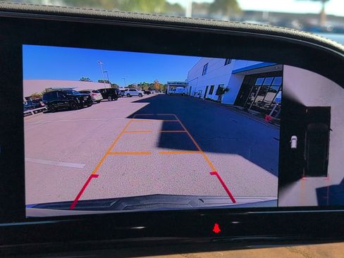 Certified 2024 Cadillac Escalade Sport Platinum image 19