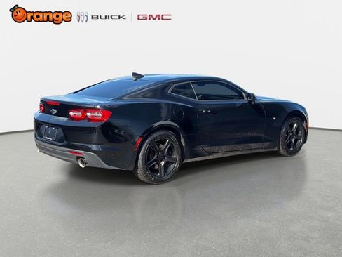 Used 2022 Chevrolet Camaro LT RWD image 3