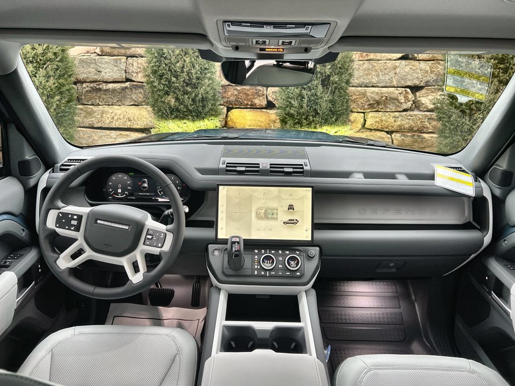 Used 2026 Land Rover Defender 110 S AWD/4WD image 12