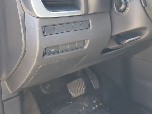 Used 2021 Nissan Rogue S FWD image 22