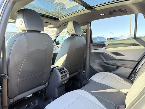 New 2026 Volkswagen Tiguan SE R-Line image 13