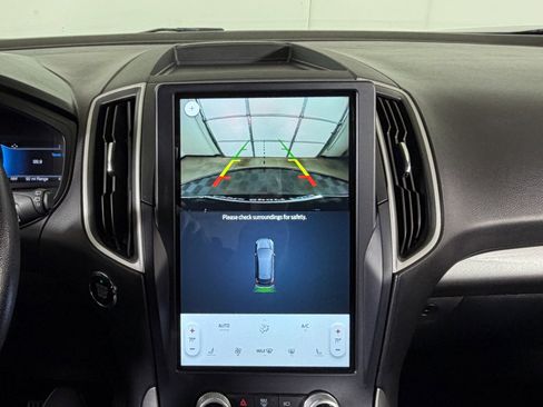 Used 2023 Ford Edge SEL image 13
