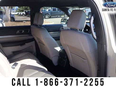 Used 2018 Ford Explorer XLT w/ Equipment Group 202A AWD/4WD image 25