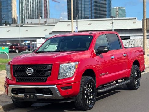 Used 2020 Nissan Titan SV w/ SV Convenience Package image 1
