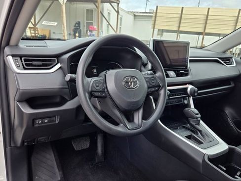 Used 2025 Toyota RAV4 LE image 15