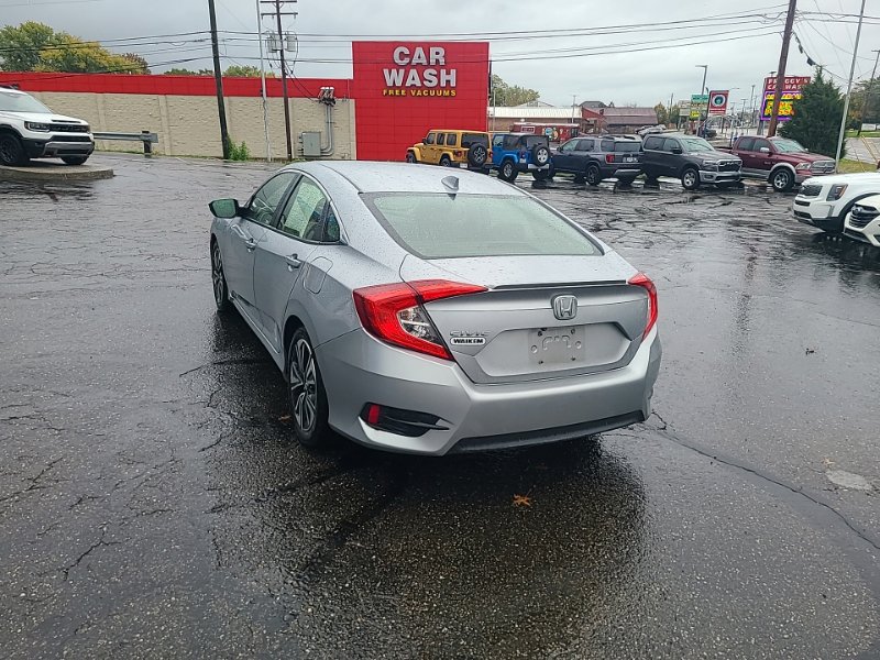 Used 2018 Honda Civic EX-T image 4