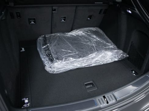 New 2026 Porsche Macan S AWD/4WD image 33