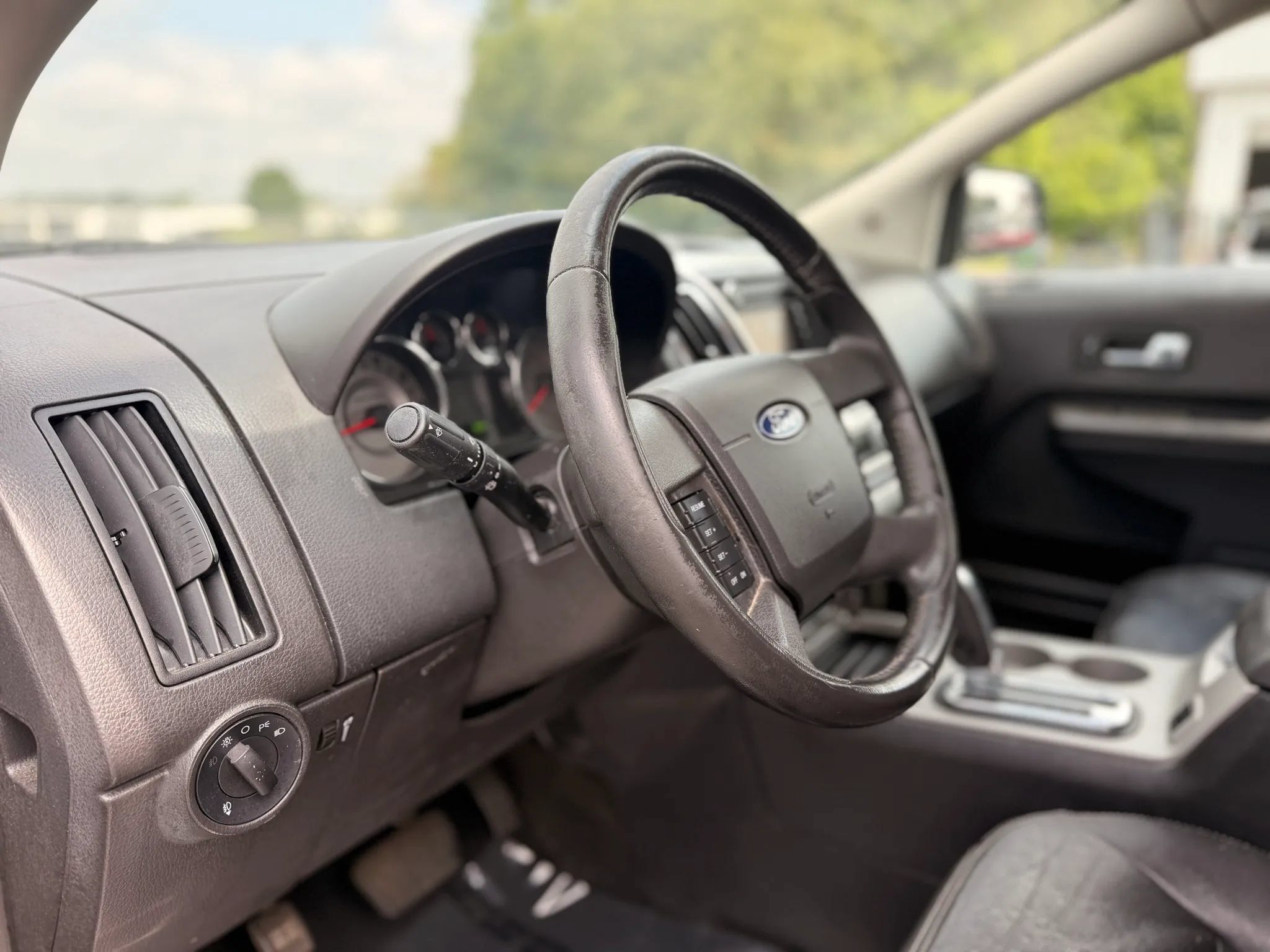 Used 2010 Ford Edge Limited AWD/4WD image 17