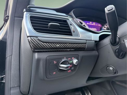 Used 2017 Audi RS 7 Prestige image 25