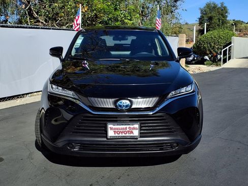 Certified 2021 Toyota Venza LE w/ Carpet Mat Package (TMS) image 2