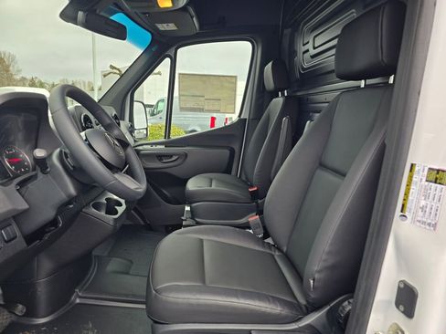 New 2025 Mercedes-Benz Sprinter 2500 image 19