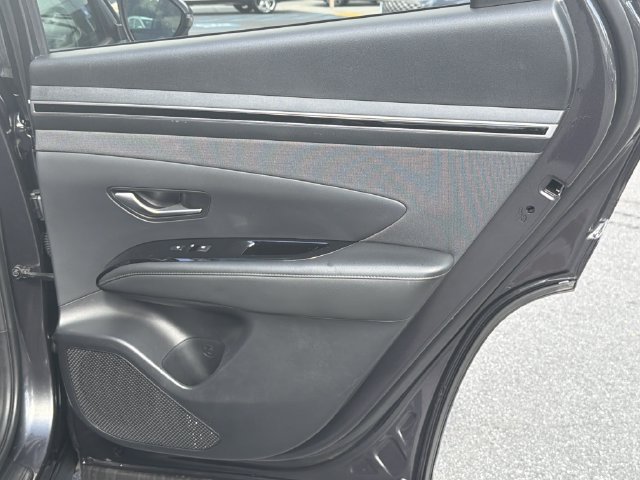 Used 2022 Hyundai Tucson Limited FWD image 18
