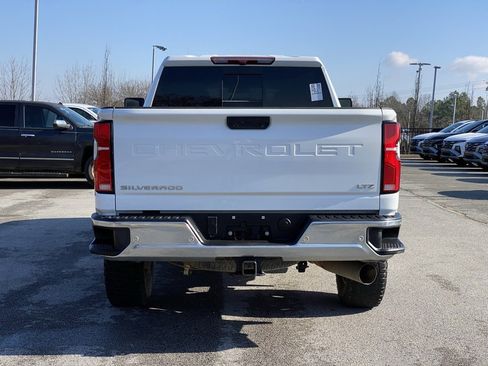 Used 2024 Chevrolet Silverado 2500 LTZ w/ LTZ Convenience Package image 6