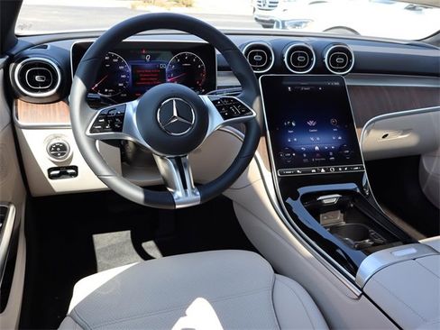 Used 2024 Mercedes-Benz C 300 Sedan image 4