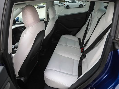 Used 2022 Tesla Model 3 RWD image 18