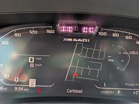 Used 2022 BMW M440i Convertible image 11