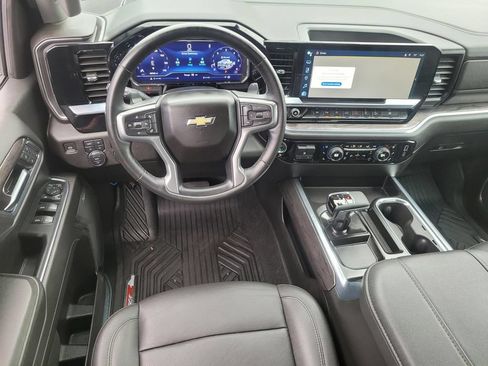Used 2024 Chevrolet Silverado 1500 LTZ AWD/4WD image 15
