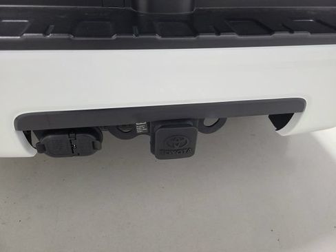 Certified 2019 Toyota Sequoia Limited AWD/4WD image 40