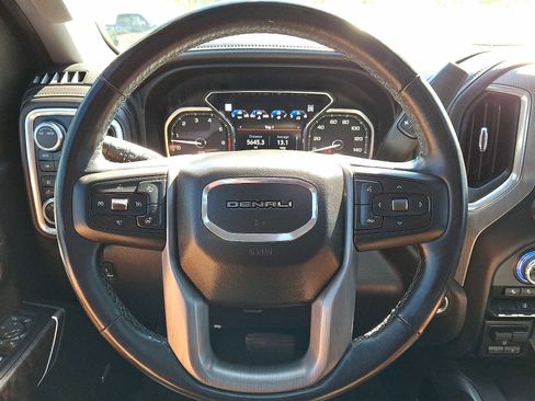 Used 2022 GMC Sierra 2500 Denali w/ Denali Ultimate Package image 21