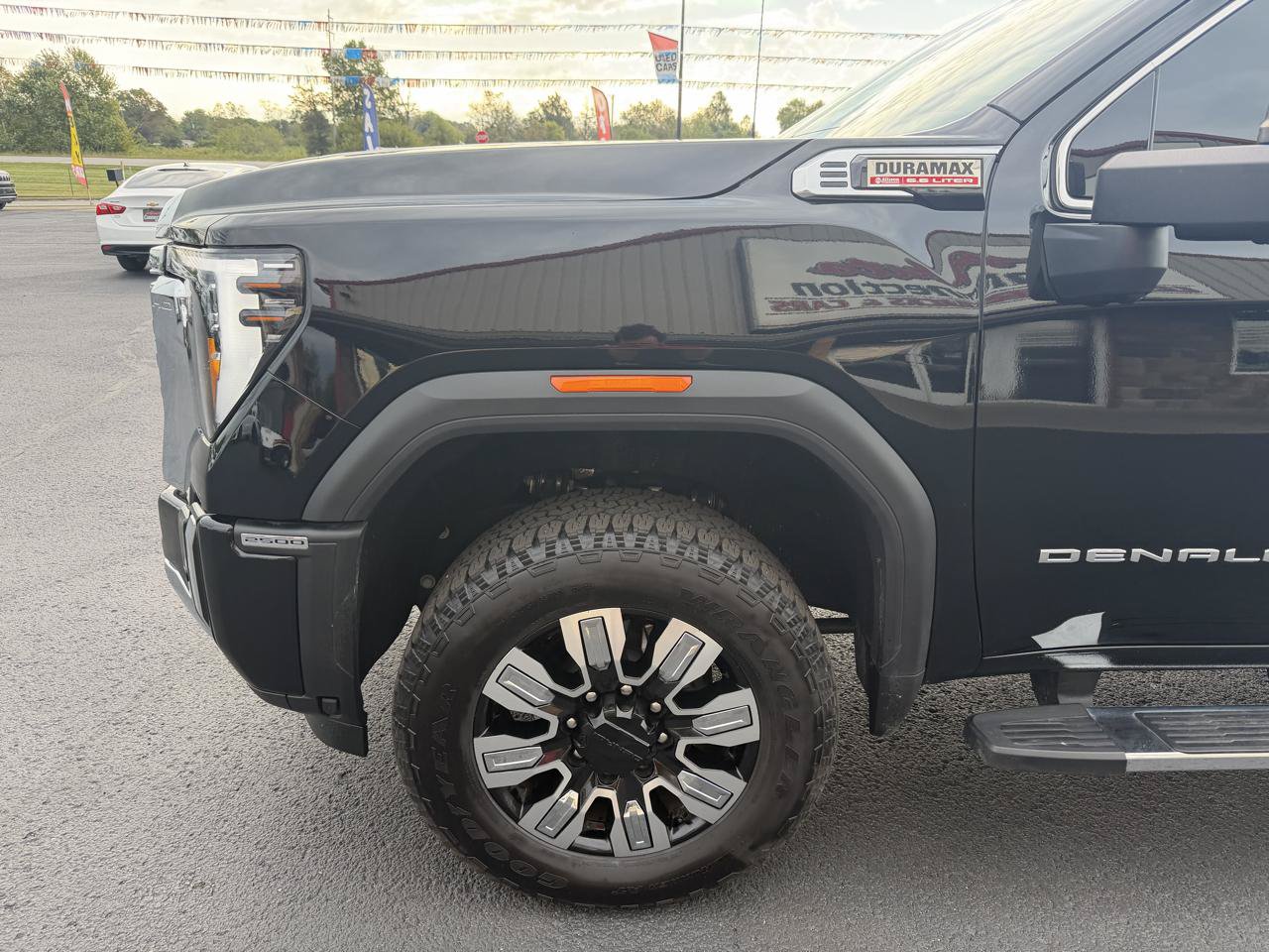 Used 2026 GMC Sierra 2500 Denali w/ Denali Reserve Package AWD/4WD image 13