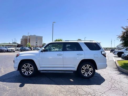 Used 2017 Toyota 4Runner Limited AWD/4WD image 6