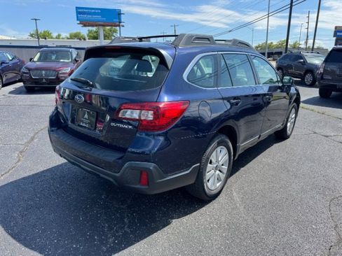 Used 2018 Subaru Outback 2.5i AWD/4WD image 7