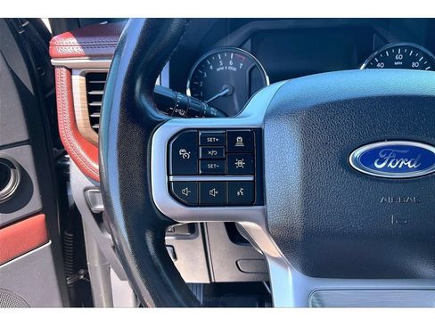 Used 2024 Ford Expedition Limited AWD/4WD image 11