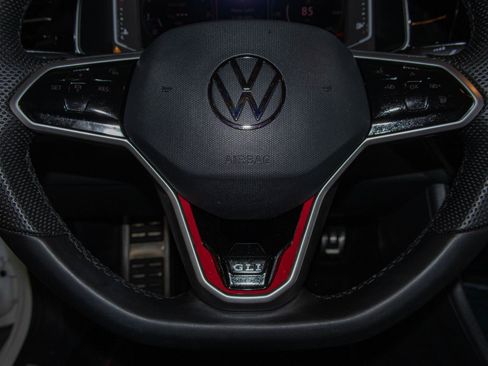 Used 2025 Volkswagen Jetta GLI Autobahn FWD image 11