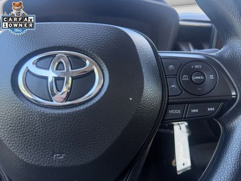 Used 2025 Toyota Corolla LE FWD image 26