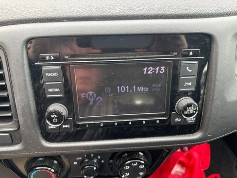 Used 2021 Honda HR-V LX image 22