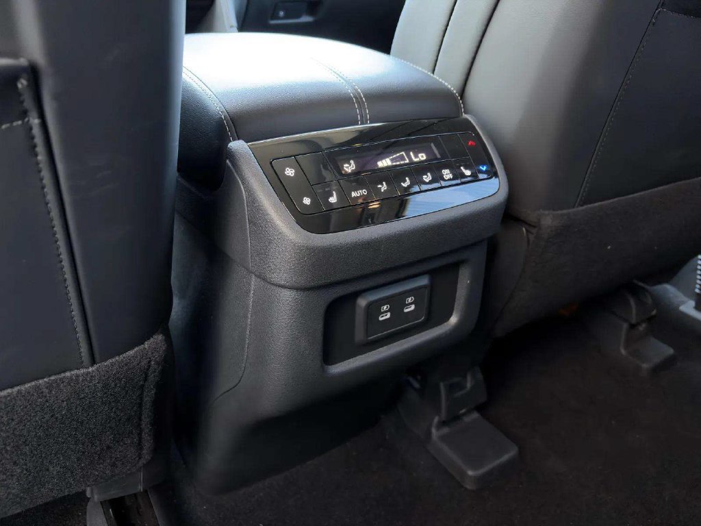 Used 2026 INFINITI QX60 Luxe w/ Cargo Package FWD image 20
