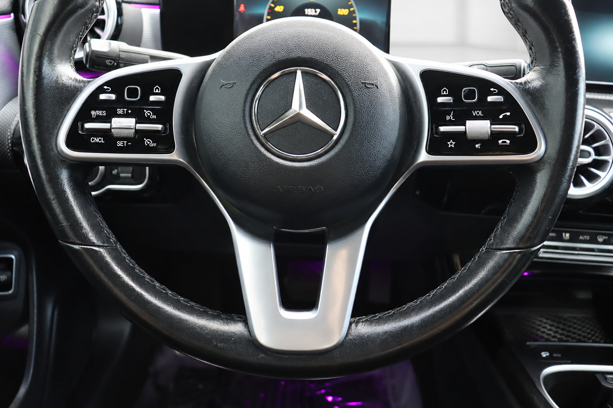 Used 2020 Mercedes-Benz CLA 250 image 39