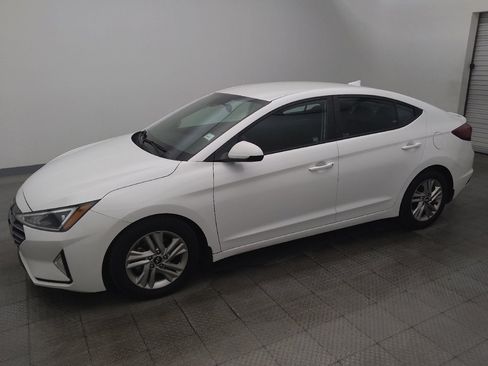 Used 2020 Hyundai Elantra SEL w/ Cargo Package (C1) FWD image 2