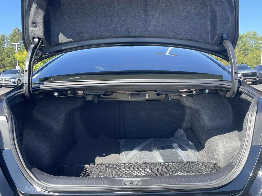 Used 2024 Nissan Altima 2.5 SV FWD image 10