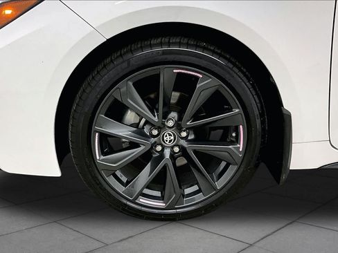 Used 2026 Toyota Corolla SE FWD image 11