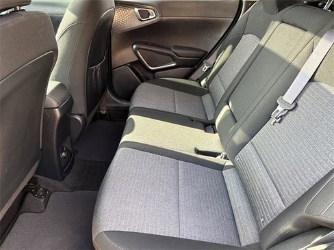 Used 2021 Kia Soul EX image 17