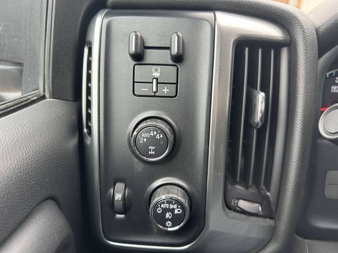 Used 2017 Chevrolet Silverado 1500 LT w/ All Star Edition AWD/4WD image 20