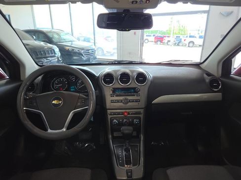 Used 2012 Chevrolet Captiva Sport LT FWD image 22