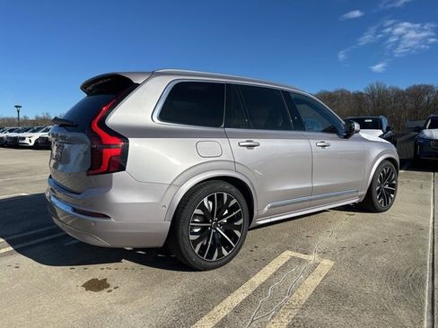New 2026 Volvo XC90 B6 Plus w/ Protection Package image 7