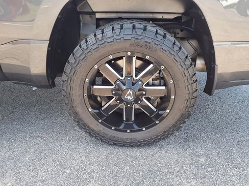 Used 2022 RAM 1500 Big Horn AWD/4WD image 8