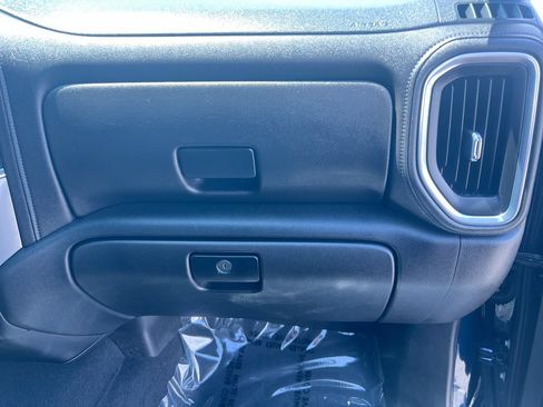 Used 2023 Chevrolet Silverado 2500 LT AWD/4WD image 25