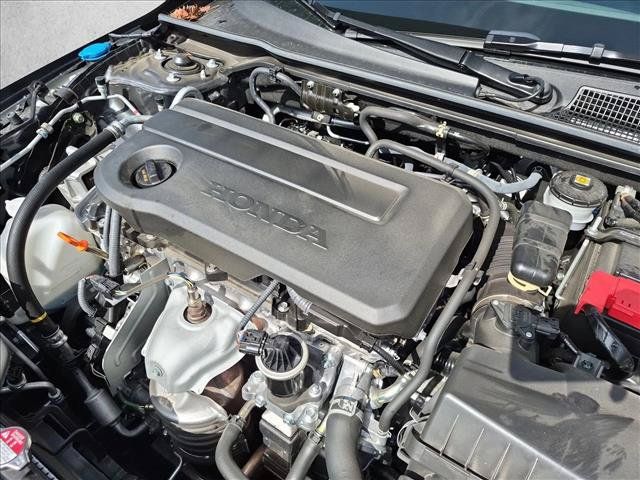 Used 2025 Honda Civic Sport image 14