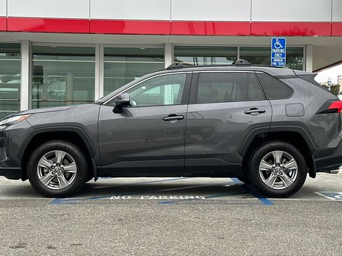 Used 2024 Toyota RAV4 XLE w/ Convenience Package FWD image 7