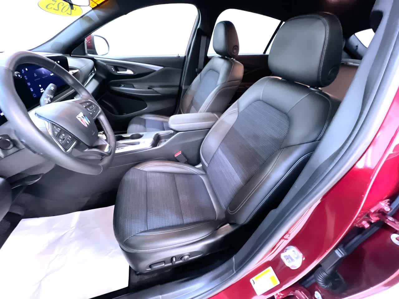 Used 2025 Buick Envista Preferred w/ Convenience I Package FWD image 14